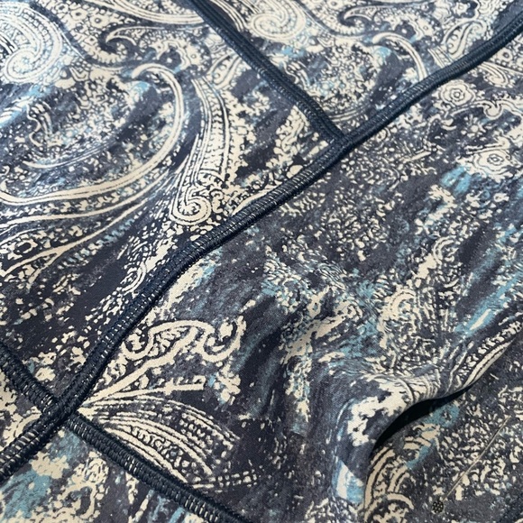 Lululemon Fast and Free 7/8 25 inch Paisley Glaze Blue Multi 6 Nulu Rare Pattern - Picture 2 of 7